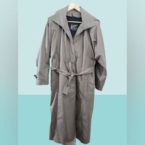Vintage London Fog Classic Trench Coat in Taupe With Removeable Liner And Belt
